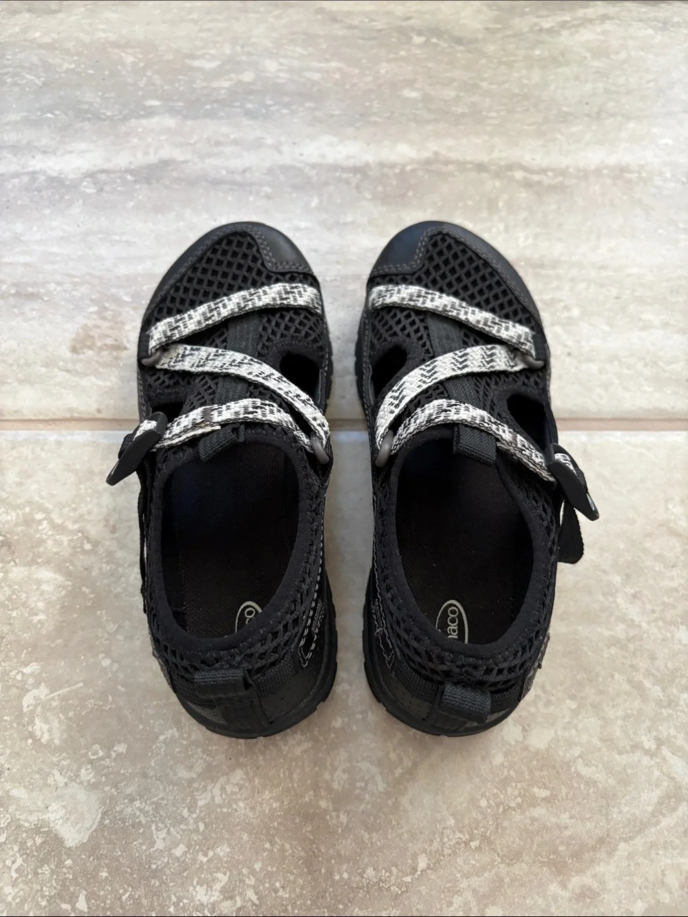 Chaco Kids Odyssey Water Shoes EUC, size 1 but run small (size 13)